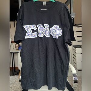 Sigma Nu Phi Daisy Lettering short sleeve shirt size XL